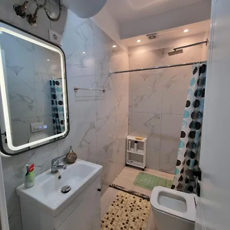 Family 6 Apartment *